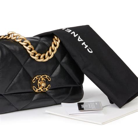 chanel 19 flap bag small